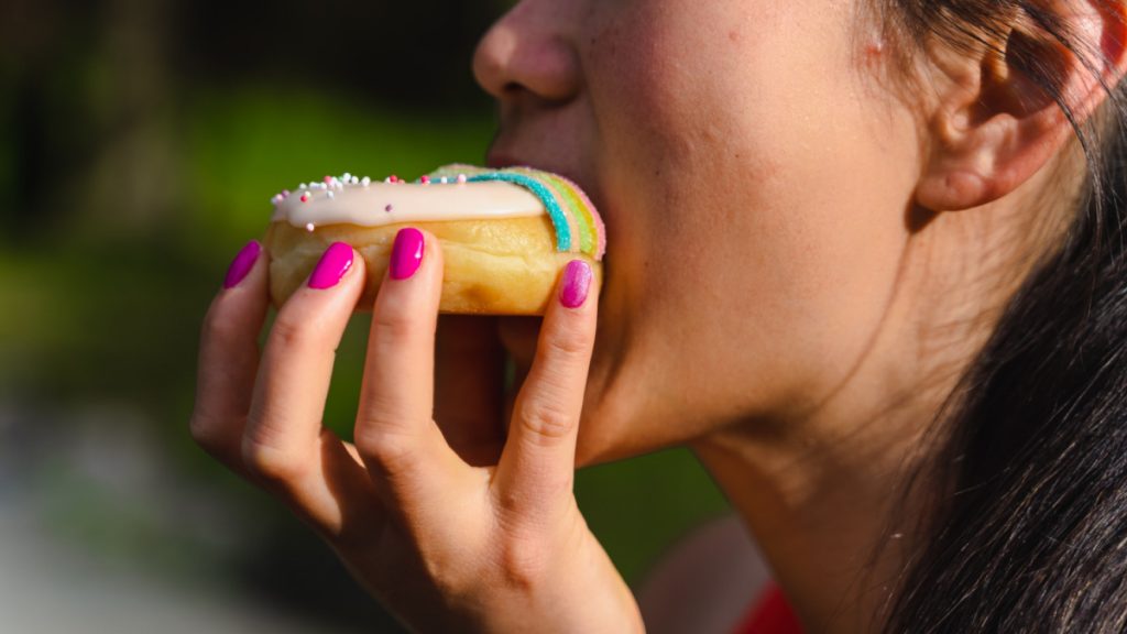 Reducing sugar cravings is a great way to align your behavior with healthy eating.